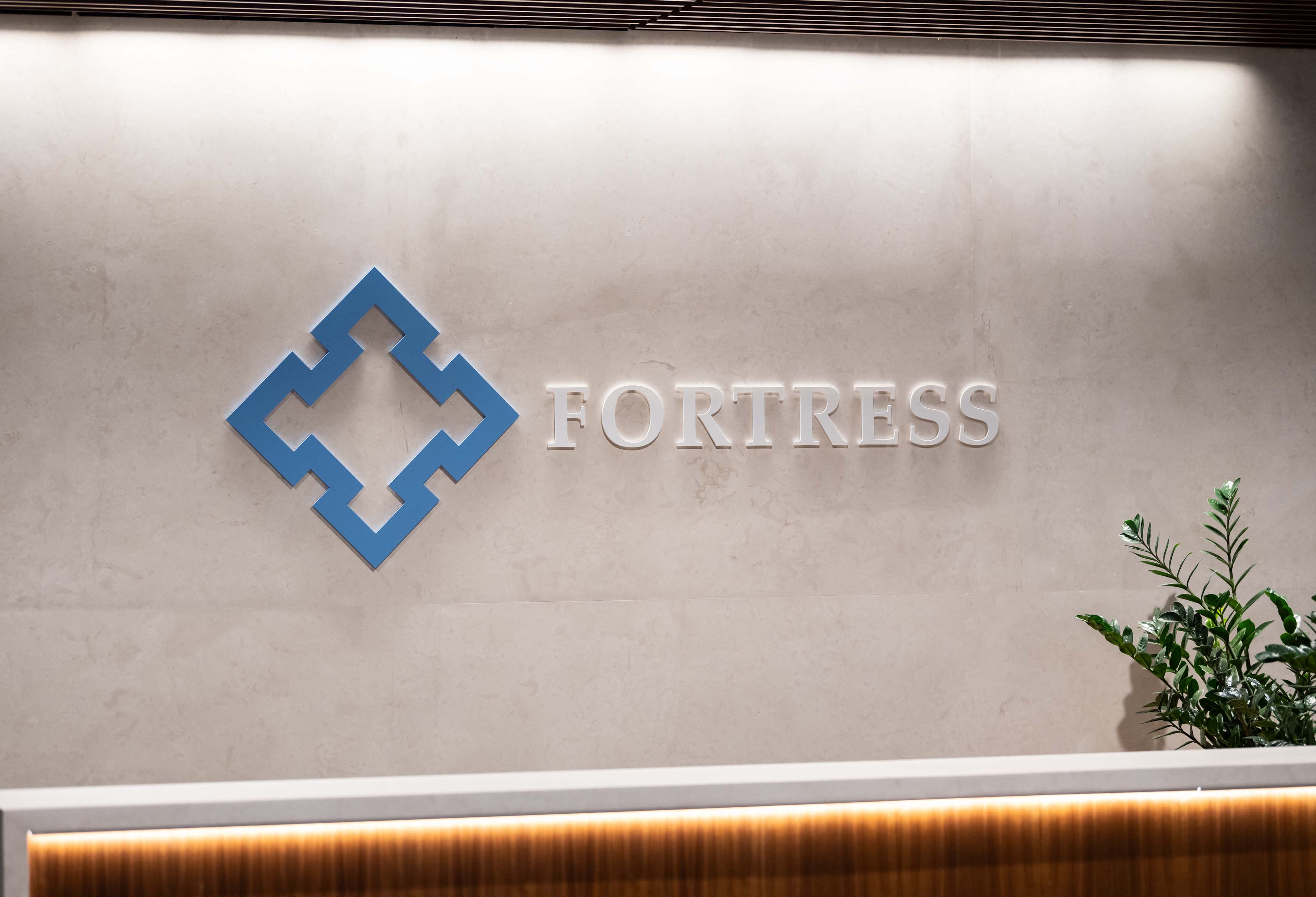 Fortress-Logo-LA-880x600.jpg